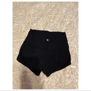 align lululemon booty shorts
